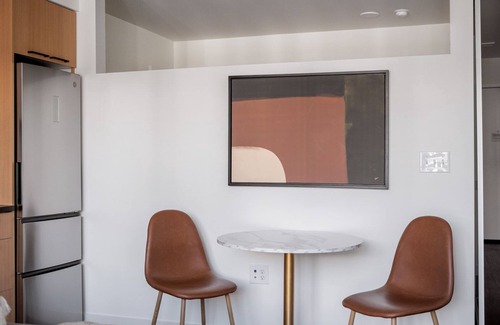Broadway Apartment | Serene Capitol Hill 1BR w/Bike Storage & BBQ, nr Bars, by Blueground