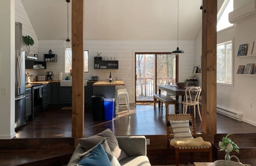 Long Pond House | Serene Clover House in the Poconos