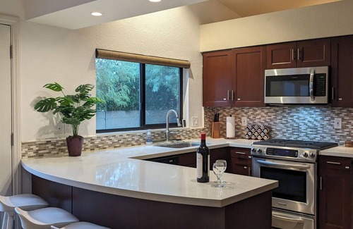 Racquet Club West House | Serene Desert Villa-4 bedrooms, pool and hot tub