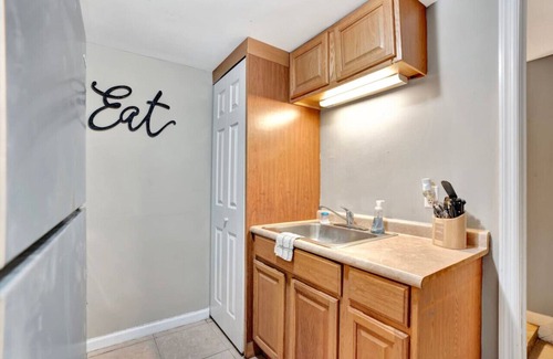 Clarksville Apartment | Serene Downtown Clarksville Villa