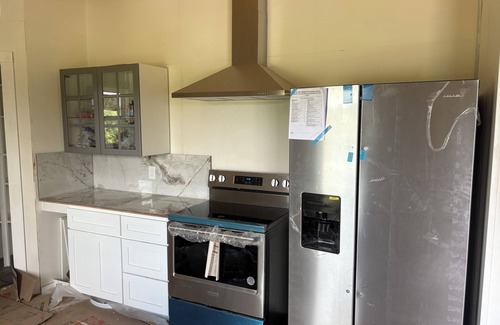 Sealy Other | Serene farmhouse with AC in New Ulm Tx - 3 bedrooms