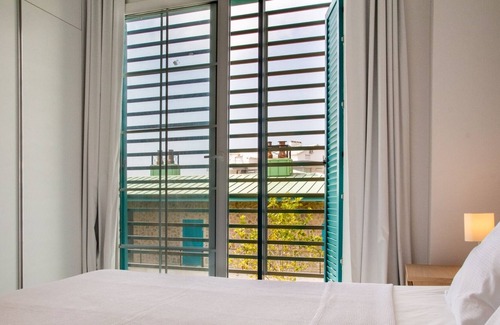 Kusadasi City Centre Apartment | Serene Flat w Sea and Nature View in Kusadasi