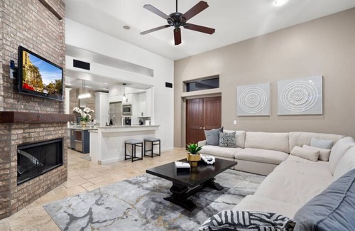 Central Scottsdale House | Serene in Scottsdale-5BR w/Pool, Hot Tub + Gym