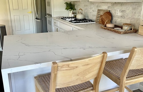 Araby House | Serene Modern Desert Home: Private Pool, Spa, and Backyard - Pet Friendly!
