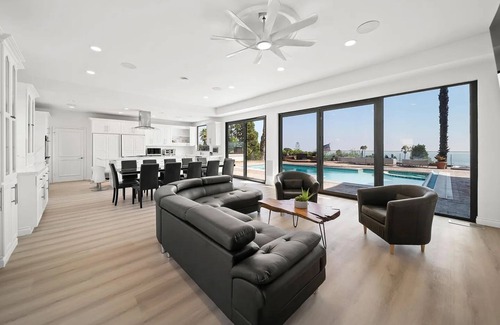 Hollywood Hills West House | Serene Mountain Retreat