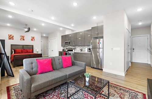 Bayonne Condo | Serene Oasis - NYC & NWK w/free parking