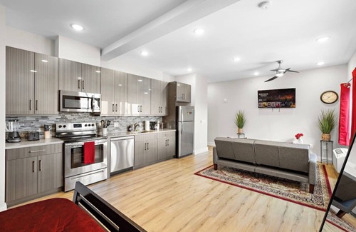 Bayonne Condo | Serene Oasis - NYC & NWK w/free parking