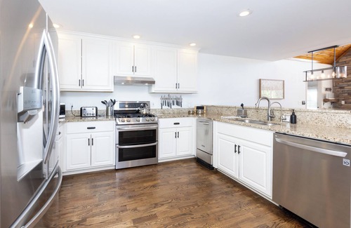 Lake Oconee House | Serene Private Lake Oconee Home - Modern Amenities