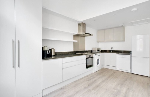 Courtfield Apartment | Serene South Kensington 2BR, refurbished, next to Tube, by Blueground