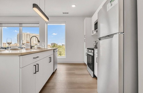 University Circle Apartment | Serene & Spacious 2BR | Cleveland Clinic