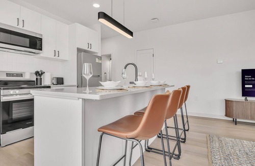 University Circle Apartment | Serene & Spacious 2BR | Cleveland Clinic