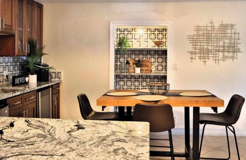 Pompano Beach Apartment | Serene studio with WiFi in Pompano Beach