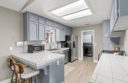 Oakhurst House | Serene Views with Hot Tub, BBQ, Fire Pit, Game Room