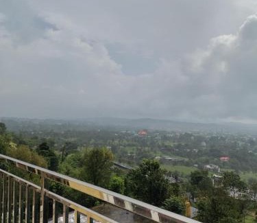 Ghanyara Khas Hotel | Serene Vista Dharamshala