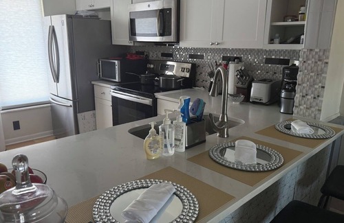 St. Petersburg Condo | Serene Waterfront Condo, 2BR/2BA , Bay Views + Balcony + Workspace