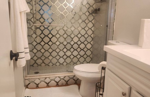 St. Petersburg Condo | Serene Waterfront Condo, 2BR/2BA , Bay Views + Balcony + Workspace