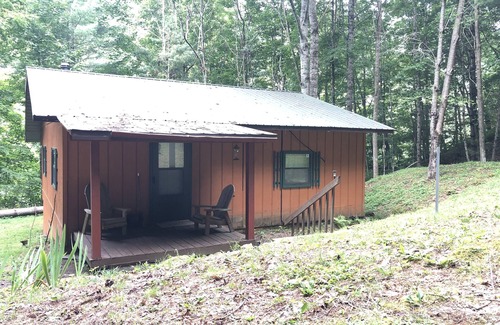 Sylva House | Serene, with a creek.