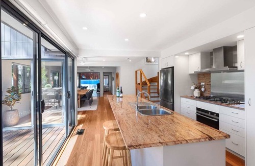 Macmasters Beach House | Serenity at Macs - Winter Holiday Mid-Week Special
