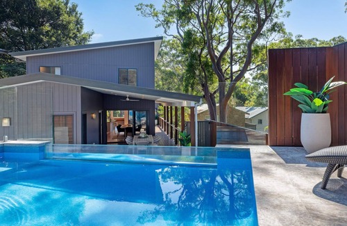 Macmasters Beach House | Serenity at Macs - Winter Holiday Mid-Week Special