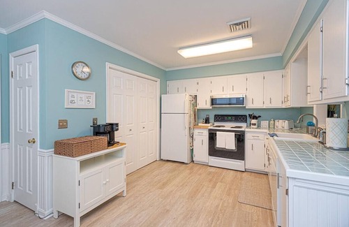 Ocean Pines House | Serenity By The Sea-Non-Group Rental-3 Bedrooms, 2 Bathrooms-Sleeps 6