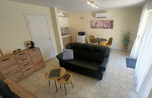 Buk Apartment | SERENITY Cozy 1-bedroom apartment with AC and WiFi in tranquil Bük