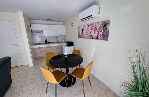 Buk Apartment | SERENITY Cozy 1-bedroom apartment with AC and WiFi in tranquil Bük
