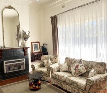 Glenelg South House | Serenity Shores Glenelg South