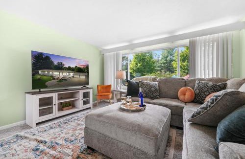 Traverse City House | Serenity Shores, Tranquil Retreat in Traverse City
