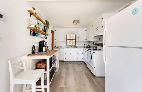 South Yarmouth House | Serenity Views, Private Waterfront w/Deck Patio, Kayaks SUP, King bed
