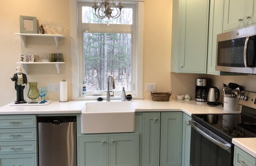 Lake Township Cottage | Serenity Woods Cottage at Platte Lake, Honor MI. Traverse City area!