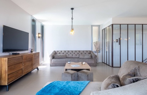 Mougins Villa | ★ SERRENDY ★ CALIFORNIA-STYLE HOUSE VERY CALM