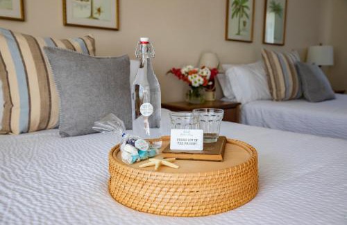 East Dennis Hotel | Sesuit Harbor House
