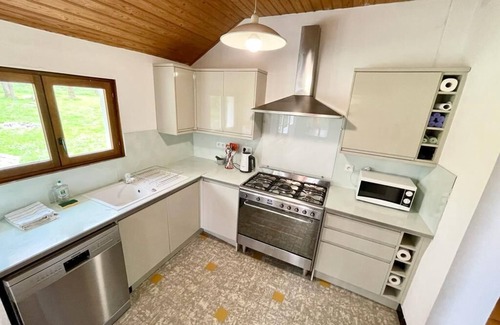 Wicquinghem House | Seven Bdm Family House In Countryside Village With Large Beautiful Secure Garden