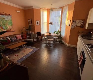 Moffat Apartment | Seven Sisters 1 bed apartment