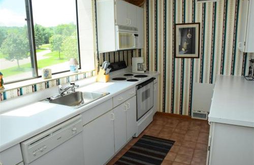 Seven Springs Apartment | Seven Springs Meadowridge 2 Bedroom Standard Condo, Mountain Views! condo
