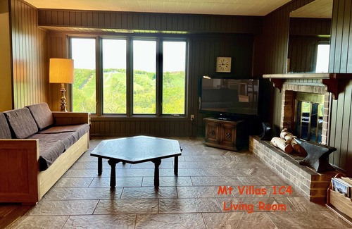 Seven Springs Condo | Seven Springs Mt Villas Condo; Ski, Board, Play and/or Relax; Panoramic Views!
