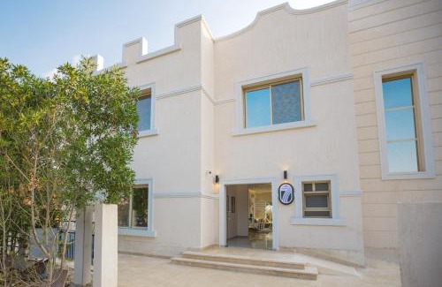 Sheikh Zayed City Hotel | Seven Stays Zayed