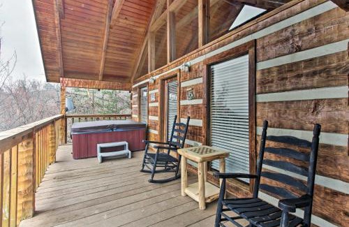Gatlinburg - Pigeon Forge House | Sevierville Cabin with Private Hot Tub and Fireplace!