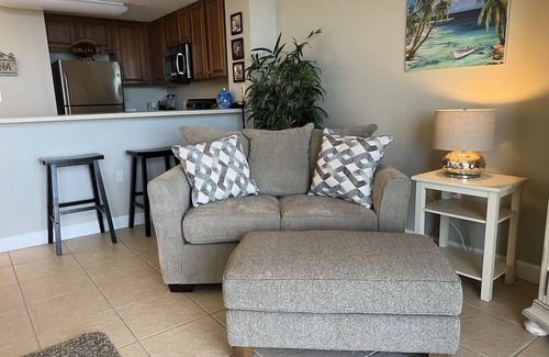 Lower Grand Lagoon Condo | Seychelles Resort #2202 - Beautiful Ocean Front Condo - FREE Beach Chairs