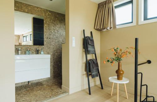 Haarlem Bed & Breakfast | Sfeervol luxe appartement Haarlemmerhout bij Haarlem Centrum en Amsterdam - gratis parkeren