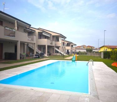 Peschiera del Garda Apartment | SG Family - Pastello Garda Apartment C4 - Pool & Center