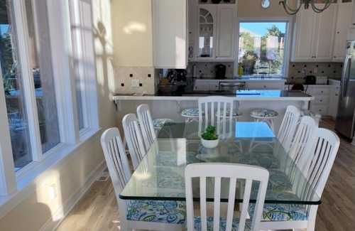Treasure Beach Village House | SGI Beachfront Hm, 4 Bdrm 3 Bath Sleeps 13 prvt beach n pool 40% off 7/26 - 8/2