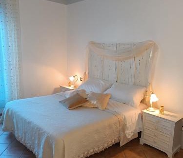 Figline e Incisa Valdarno Apartment | Shabby House