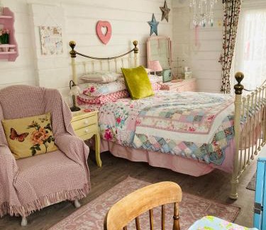Boscundle House | Shabby Shack near Charlestown & The Eden Project