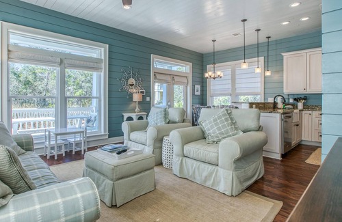 Lakeside at Blue Mountain Beach House | Shades of Blue, beautiful 4 bedroom home in Blue Mountain Beach! New rental!