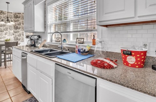 Starkville House | Shadow Cove Mansion by OneHometown Getaways