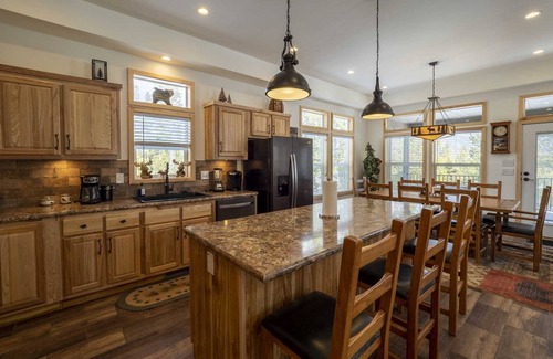 Grand Lake House | Shadow Mtn Escape, gorgeous new home, 3/2, in Grand Lake