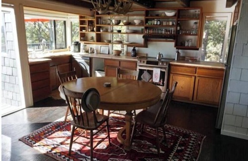 Pine Cove Cabin | SHADOW PINE LODGE 1925 OLD HUNTING LODGE.
