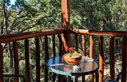 Grattai House | Shady Creek Eco Cabin, Mudgee, Peaceful Country Getaway
