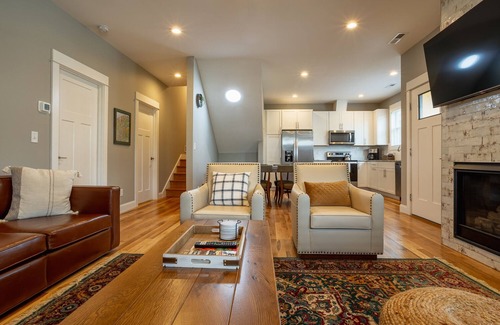 Asheville Villa | Shady Grove | Asheville Villa with Hot Tub and Minutes from Downtown